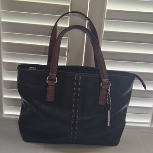 Fossil Black TotE Tan Handles $25.00 IS FINAL OFFER TO BUY WILL NOT GO LOWER